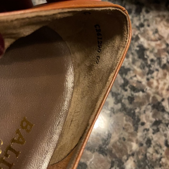 Bally of Switzerland brown flats with bow. Size 7 - Picture 3 of 5